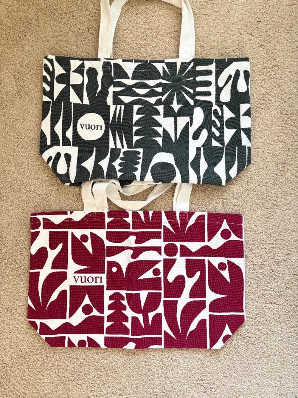 Vuori canvas TWO tote 24" wide x 15" deep. canvas, solid color straps RED/GREEN